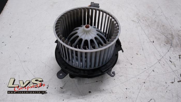 Opel Astra Heating and ventilation fan motor