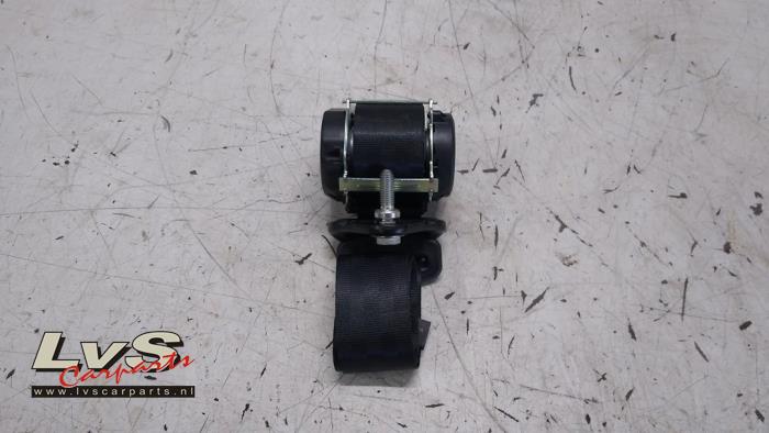 Dacia Sandero Ceinture de sécurité arrière centre