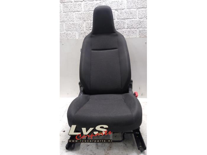 Volkswagen UP Siège droit