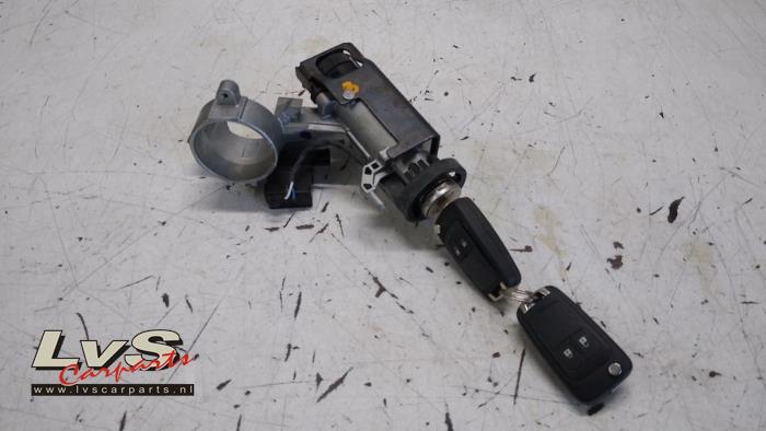 Opel Corsa Kontaktslot+Sleutel
