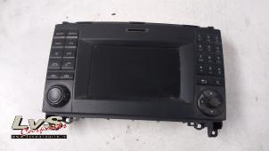 Begagnade Kontrollenhet, multimediadisplay Mercedes Sprinter 3,5t (906.63) 311 CDI 16V Pris € 605,00 Inklusive moms erbjuds av LvS Carparts