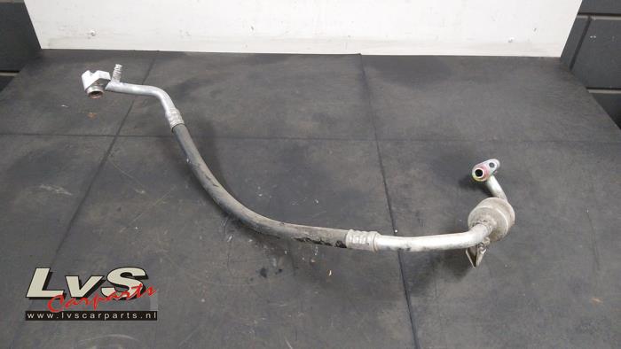 Ford Fiesta Air conditioning line