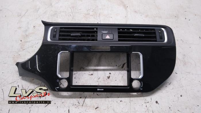 Kia Rio Grille aération tableau de bord