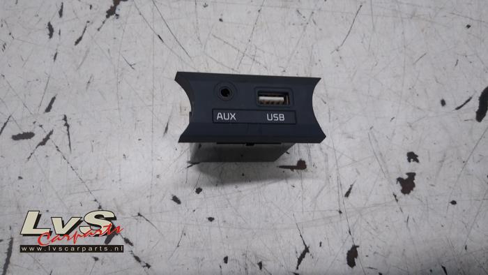 Kia Rio Connexion USB
