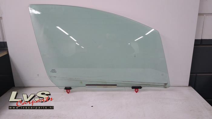 Toyota Yaris Türscheibe 4-türig rechts vorne
