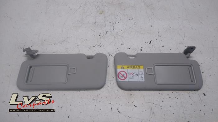 Kia Picanto Ensemble pare-soleil