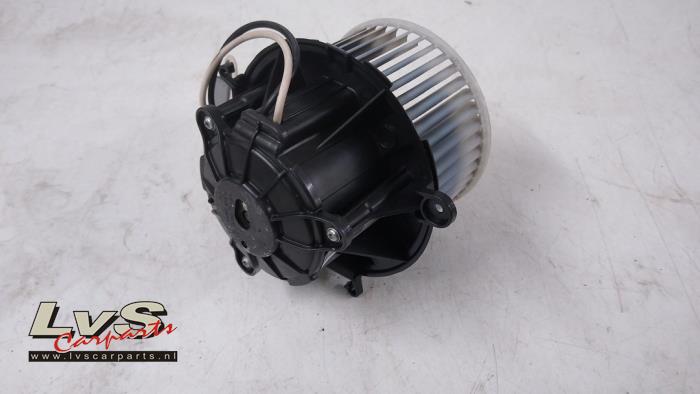 Opel Astra Heating and ventilation fan motor