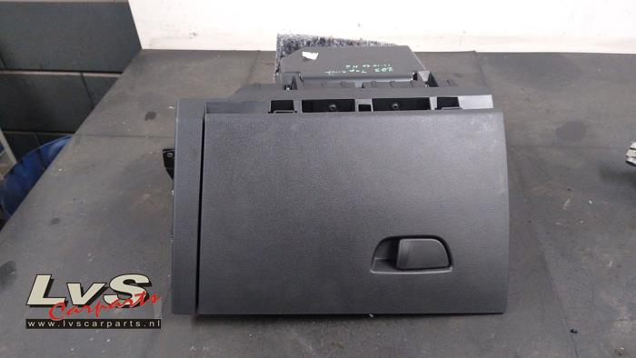 Renault Zoe Handschuhfach