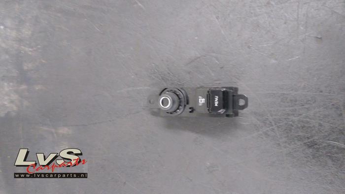 Peugeot 208 Regelunit Multi Media