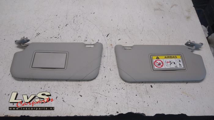 Ford Fiesta Ensemble pare-soleil