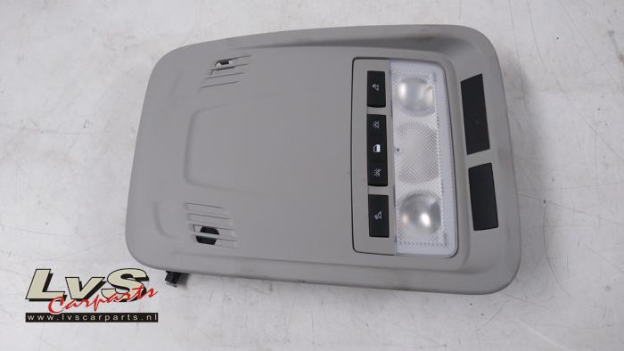 Opel Astra Eclairage intérieur avant