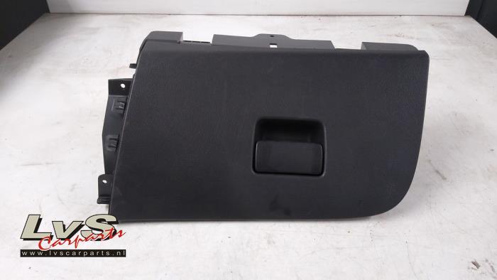 Opel Astra Dashboardkastje