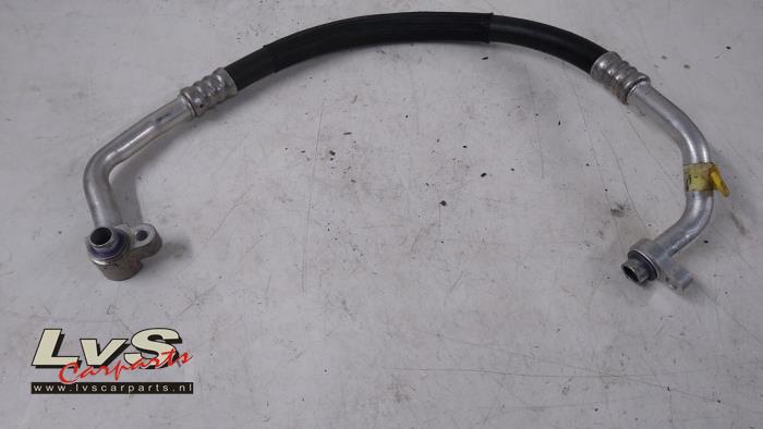 Opel Astra Airco Leiding