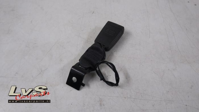 Opel Astra Rear seatbelt buckle, centre