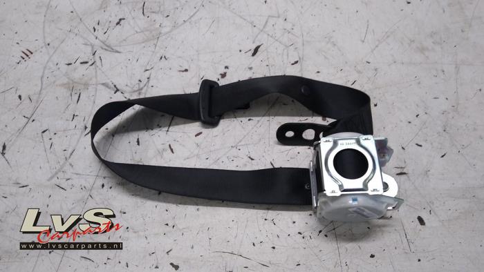 Mercedes A-Klasse Ceinture de sécurité arrière centre