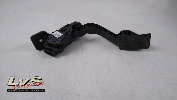 Mitsubishi Space Star Accelerator pedal