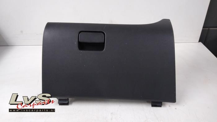 Mitsubishi Space Star Glovebox