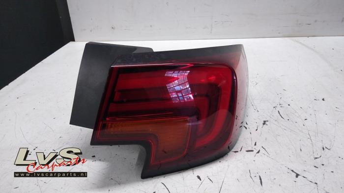 Opel Astra Feu arrière droit