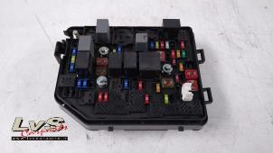 Gebruikte Zekeringkast Opel Karl 1.0 12V Prijs € 75,00 Margeregeling aangeboden door LvS Carparts