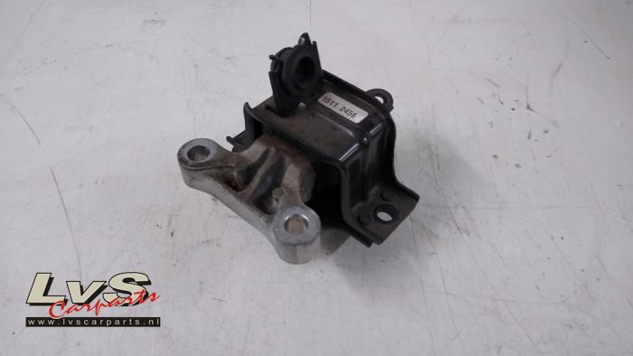 Opel Karl Support moteur