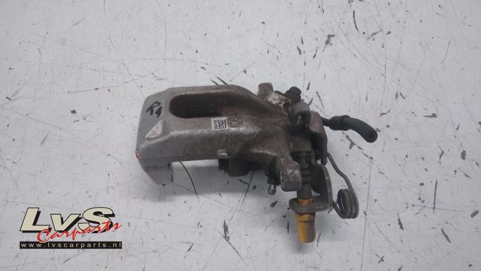 Peugeot 2008 Etrier de frein (pince) arrière droit