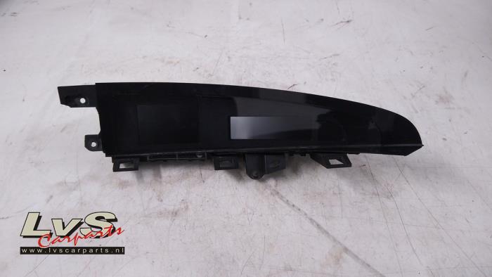 Mazda 3. Affichage intérieur