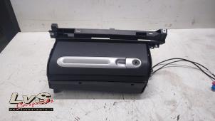 Begagnade Handskfack Smart Fortwo Coupé (451.3) 1.0 45 KW Pris € 75,00 Marginaltabell erbjuds av LvS Carparts