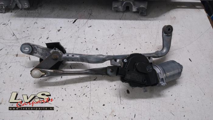 Toyota Yaris Moteur+mécanique essuie-glace