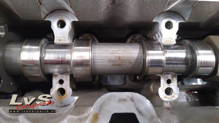 Opel Astra Cylinder head