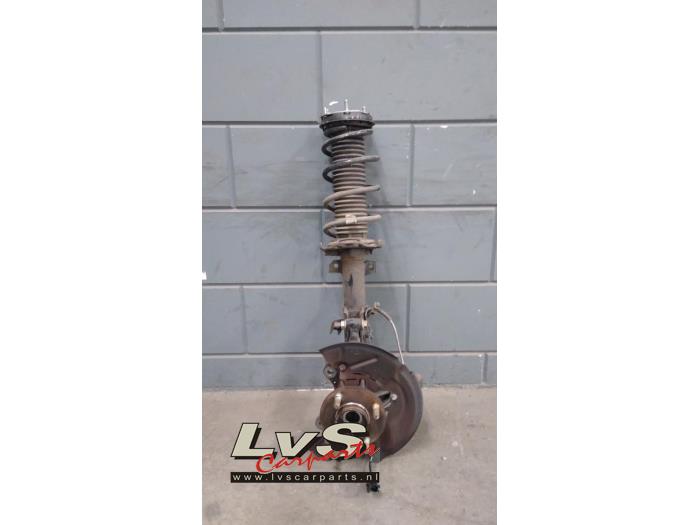 Ford Fiesta Stoßdämpferstrebe links vorne