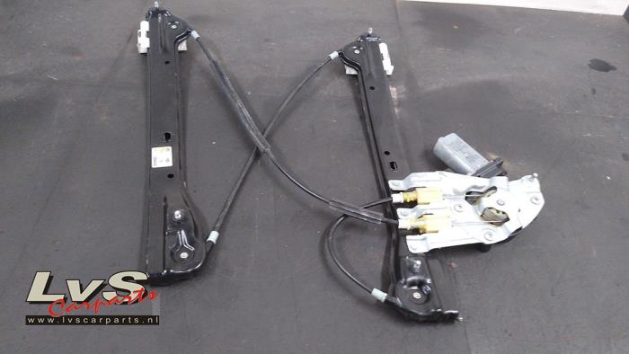 Mini Countryman Fenstermechanik 4-türig links vorne