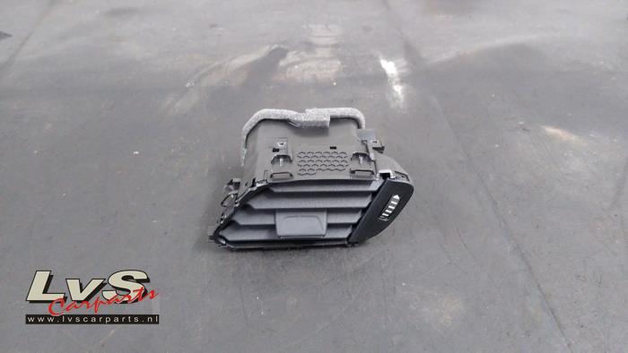 Ford Fiesta Dashboard vent