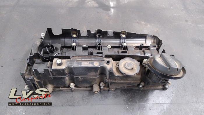 BMW 3-Série Couvercle soupapes