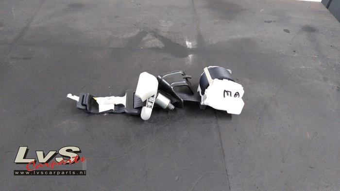 Toyota Yaris Ceinture de sécurité arrière centre