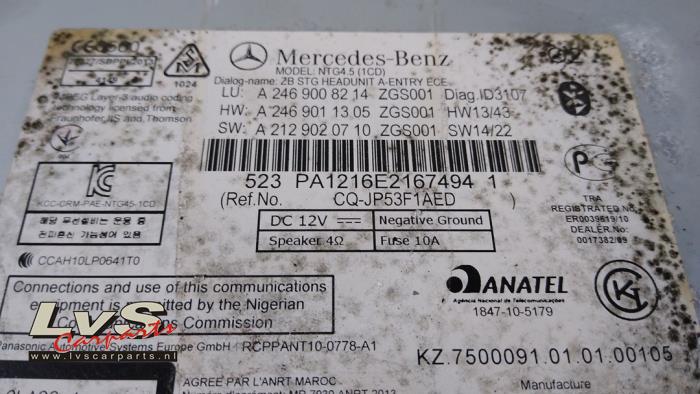 Navigeringssystem från en Mercedes-Benz A (W176) 1.6 A-180 16V 2014