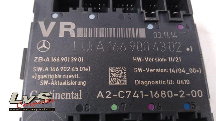 Centrallåsmodul från en Mercedes-Benz A (W176) 1.6 A-180 16V 2014