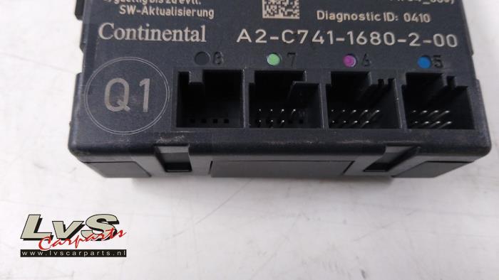 Centrallåsmodul från en Mercedes-Benz A (W176) 1.6 A-180 16V 2014