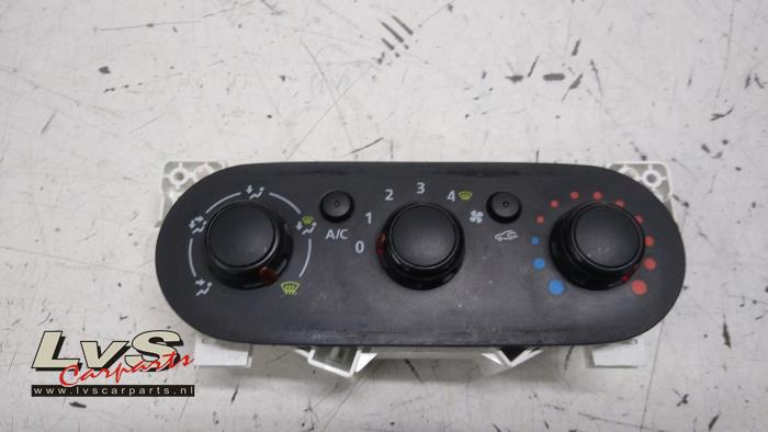 Opel Vivaro Heater control panel