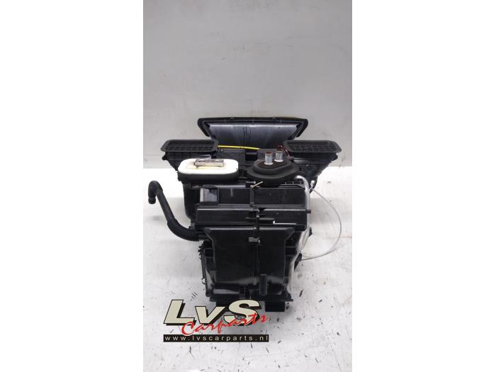 Opel Vivaro Heater housing