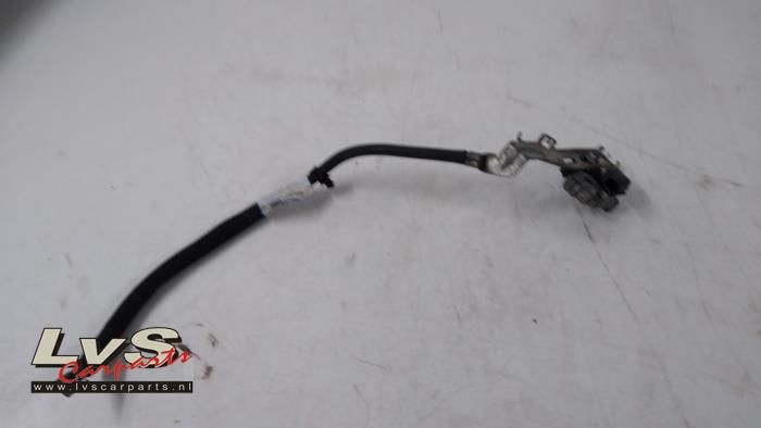 Opel Vivaro Battery pole