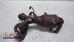 Gebruikte Uitlaatspruitstuk + katalysator Toyota Urban Cruiser 1.33 Dual VVT-I 16V 2WD Prijs € 250,00 Margeregeling aangeboden door LvS Carparts