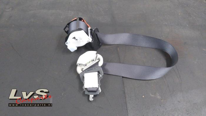 Toyota Urban Cruiser Ceinture de sécurité arrière centre