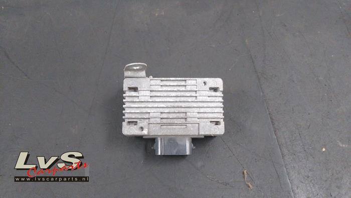 Toyota Urban Cruiser Steuergerät sonstige