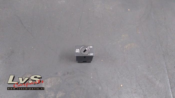 Audi A4 Airbag Schloss