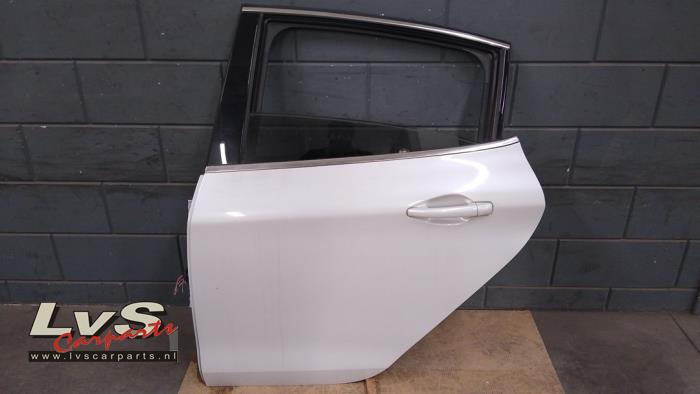 Peugeot 208 Portière 4portes arrière gauche