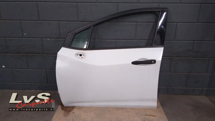 Nissan Micra Portier 4Deurs links-voor
