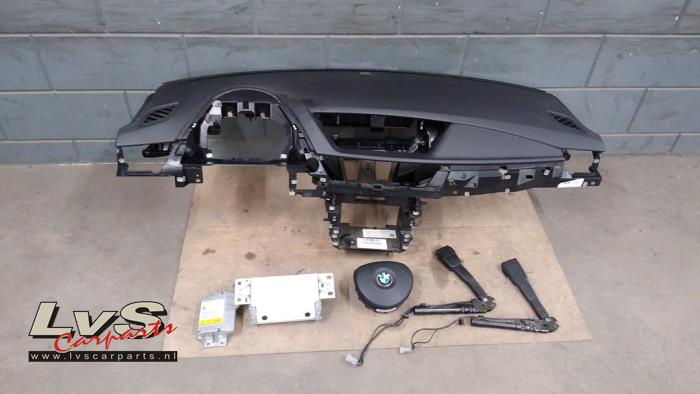 BMW X1 Airbag set + dashboard