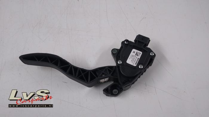 Nissan Qashqai Accelerator pedal
