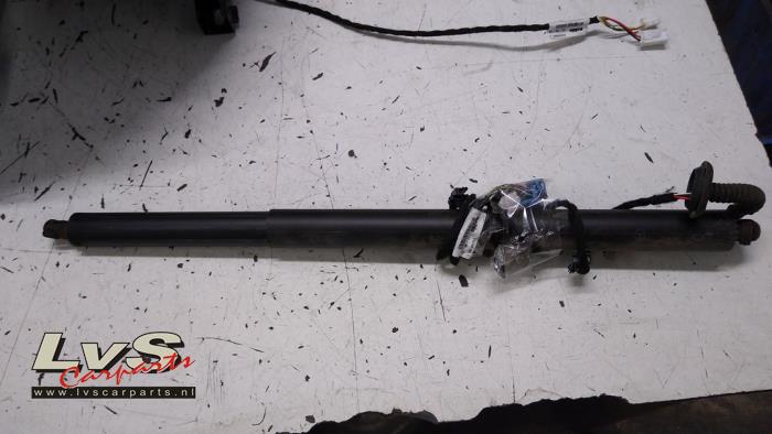 Mercedes B-Klasse Gasdämpfer rechts hinten