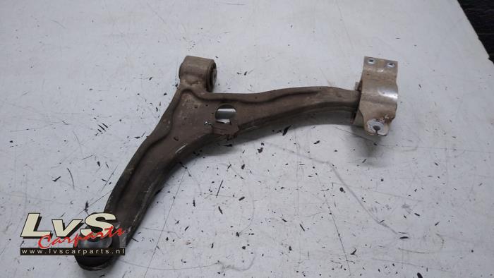 Mercedes B-Klasse Querlenker links vorne